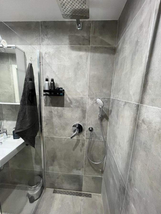 A&a Living - Best Location In !!! Appartement